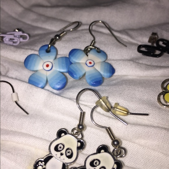 🚫SOLD🚫 Earring Bundle! - Picture 7 of 7